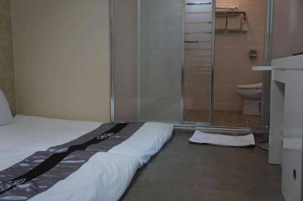 Novalus Tourist Hotel Seul Esterno foto