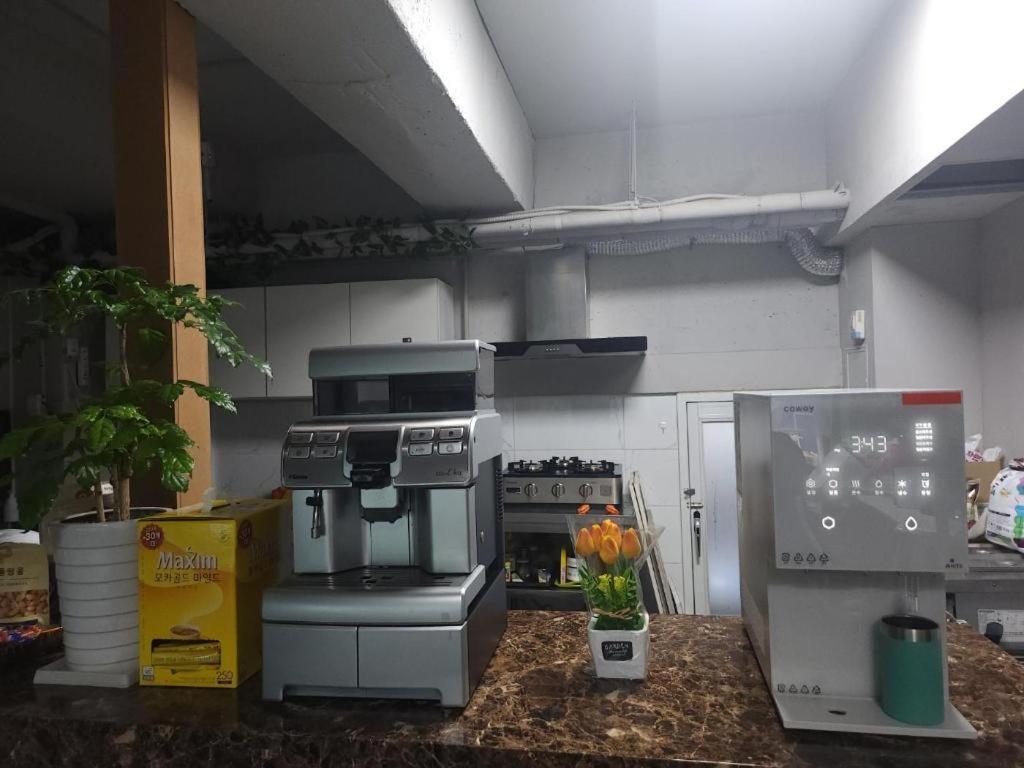 Novalus Tourist Hotel Seul Esterno foto